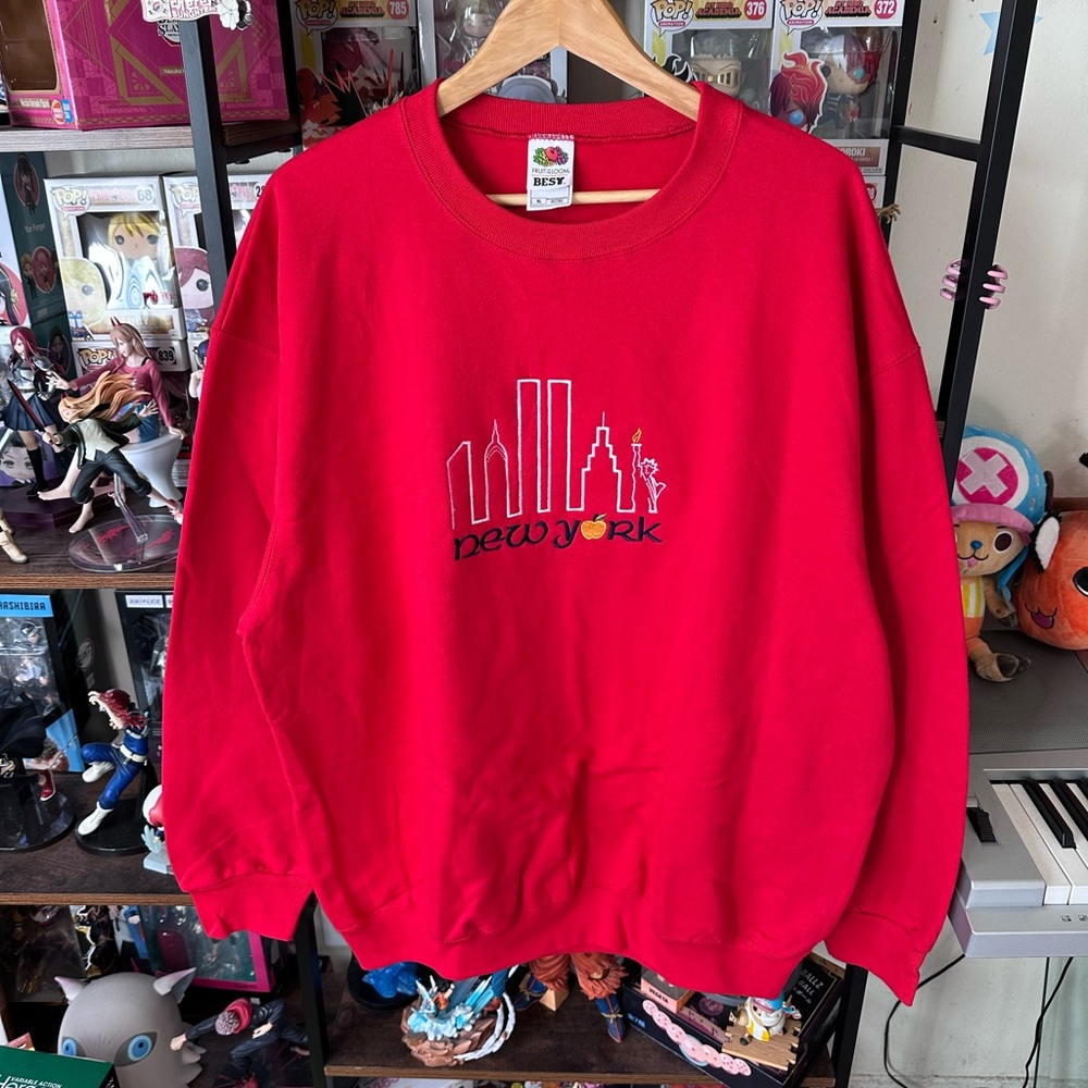 Vintage New York Skyline Embroidered Sweatshirt Red Fruit Of The Loom Best XL